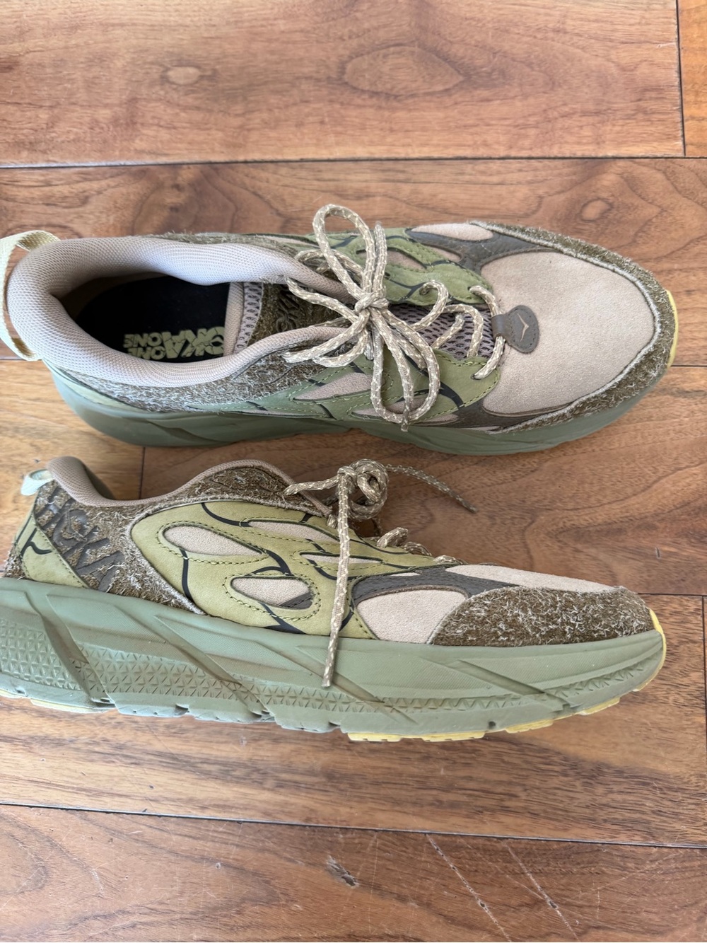 Men’s Hoka Clifton L Suede - Dune/Fennel
